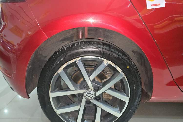 Used Volkswagen Golf 2018 230TSI Automatic Luxury Version
