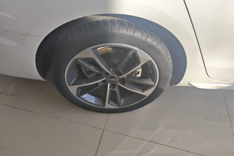 Used Audi A4L 2023 40 TFSI Fashion Dynamic Model
