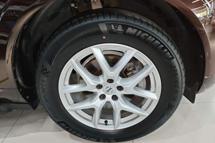 Used Volvo XC60 2019 T5 4x4 Smart Edition China V Standard
