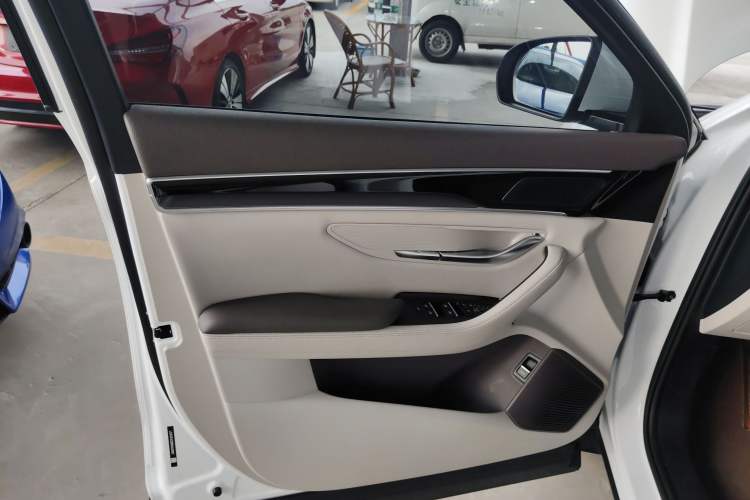 Used BYD Song PLUS New Energy 2025 EV 520km Premium Version
