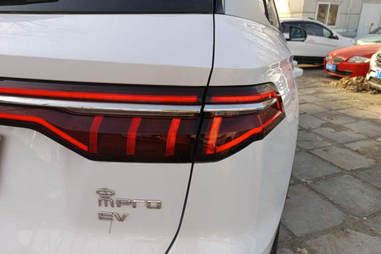 Used BYD Song Pro New Energy 2019 EV High-Power Long-Range Flagship Model
