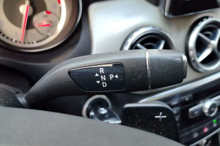 Used Mercedes-Benz GLA 2015 GLA 200 Fashion Model