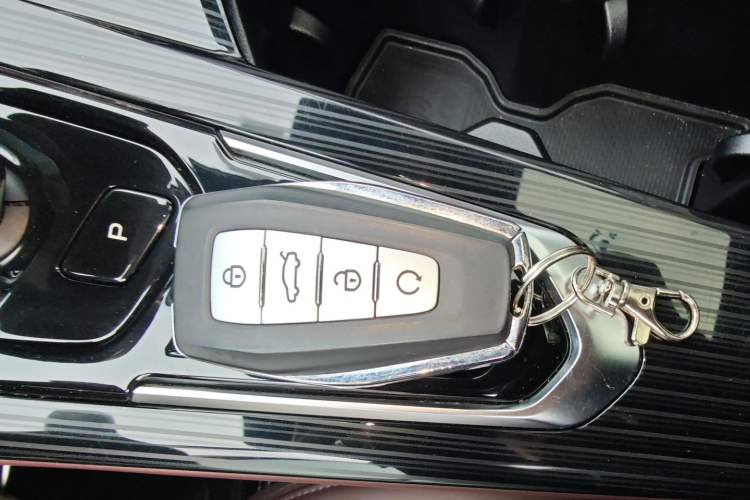 Used Geely Auto Monjaro L 2021 2.0TD DCT EVO Two-Wheel Drive Smart Luxury Version
