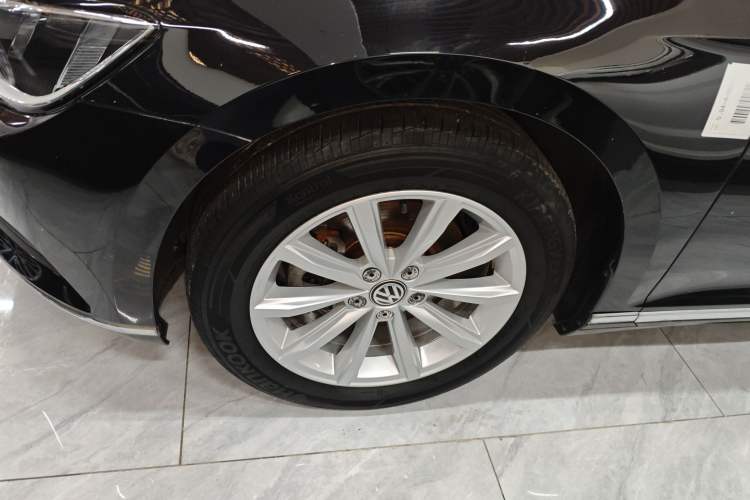 Used Volkswagen Magotan 2018 280TSI DSG Leading Model
