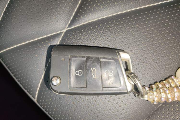 Used Volkswagen Tiguan L 2023 330TSI Automatic Two-Wheel Drive Smart Edition