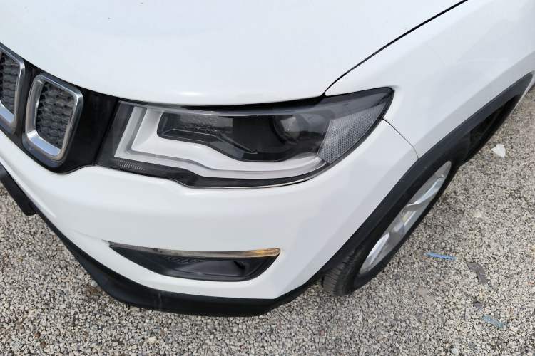 Used  Compass 2017 200T Automatic Family Edition
