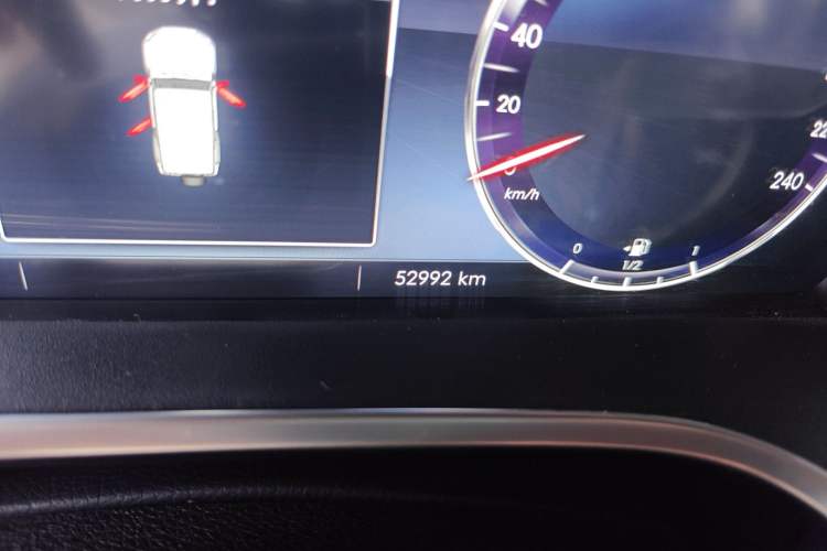 Used  BJ40 2018 PLUS 2.3T Automatic Four-Wheel Drive Flagship Version China V Emission Standard
