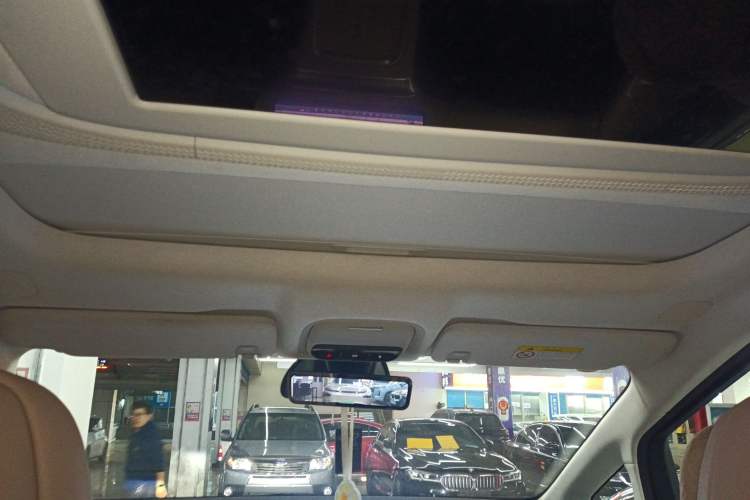 Used XPeng X9 2024 702 Ultra-Long Range Pro
