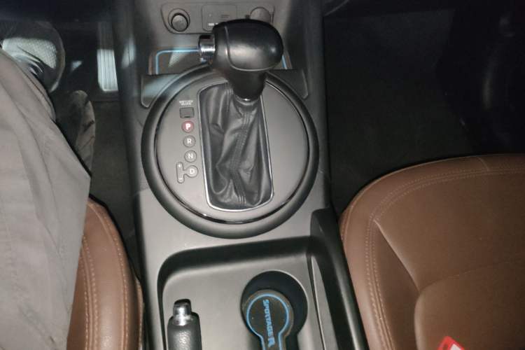 Used Kia Sportage R 2014 2.0L Automatic Two-Wheel Drive GLS Trim
