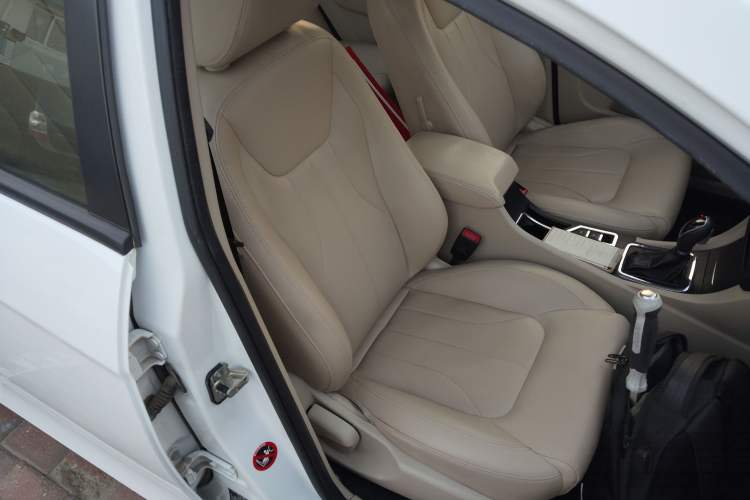 Used Geely Auto Emgrand 2017 Sedan Million Edition 1.5L CVT Luxury Model
