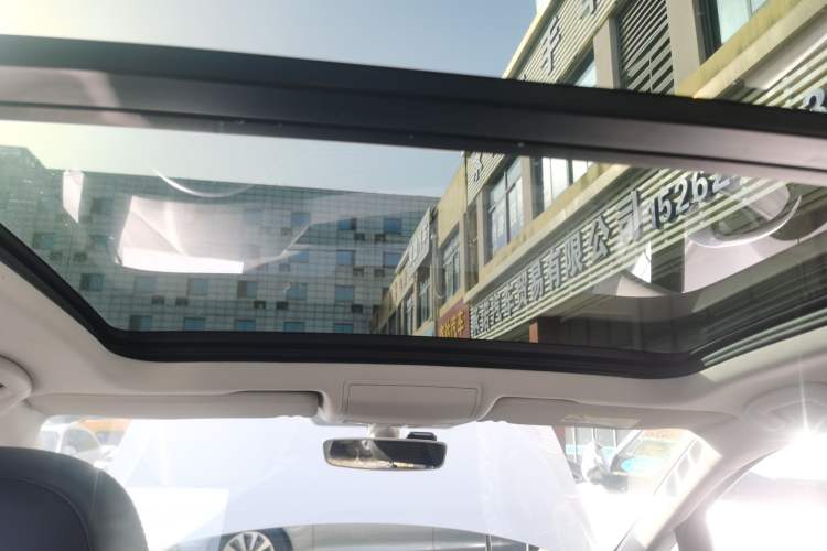 Used Volkswagen Touran 2018 Volkswagen Touran L 280TSI DSG Comfort Edition 7-seater
