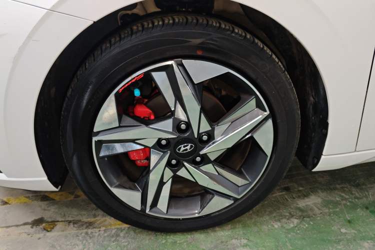 Used Hyundai Elantra 2022 1.5L CVT LUX Prestige Edition
