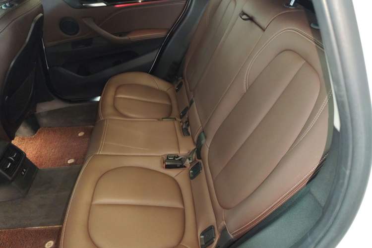 Used BMW X1 2020 sDrive25Li Leading Model
