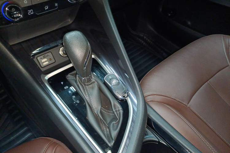 Used Buick GL6 2019 18T 6-Seater Connected Luxury Version China VI Standard
