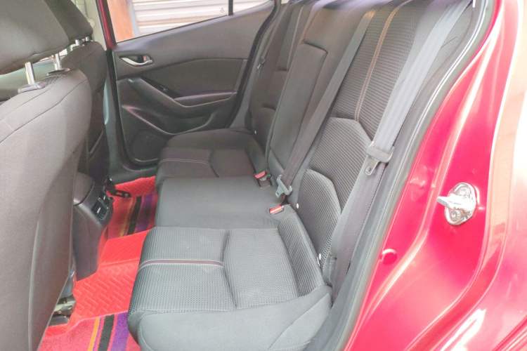 Used Mazda Mazda 3 Axela 2017 Sedan 1.5L Automatic Luxury Model Emission Standard China V
