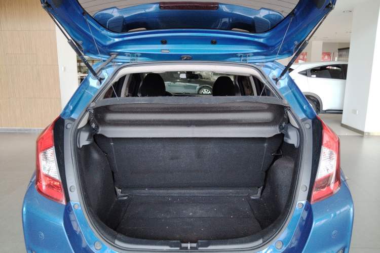 Used Honda Fit 2016 1.5L LXS CVT Comfort Sunroof Version
