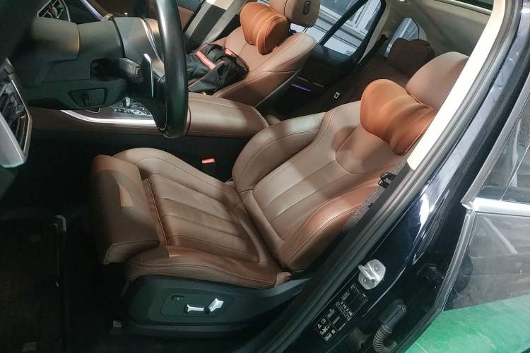 Used BMW X5 2021 xDrive40i M Sport Package
