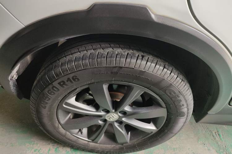 Used BYD Yuan New Energy 2018 EV360 Smart Connect Cool Edition
