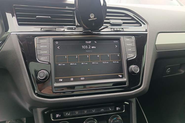 Used Volkswagen Tiguan L 2018 330TSI Automatic Two-Wheel Drive Luxury Edition
