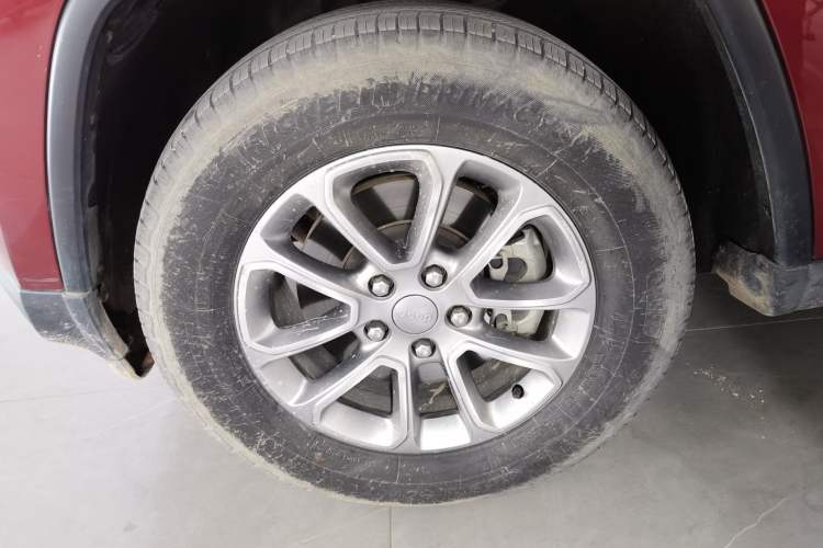 Used  Grand Cherokee 2015 3.0L Comfort Navigation Edition
