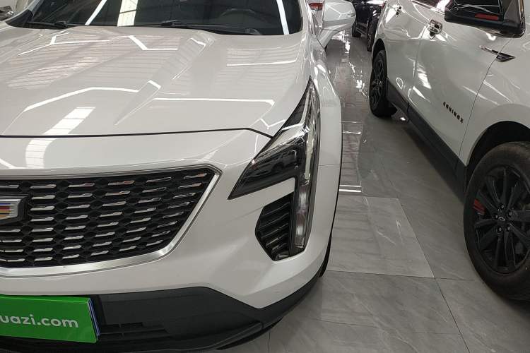 Used Cadillac XT4 2018 28T Two-Wheel Drive Tech Version