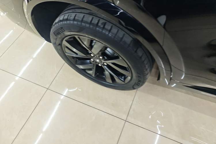 Used Li Auto L8 2023 Pro Model
