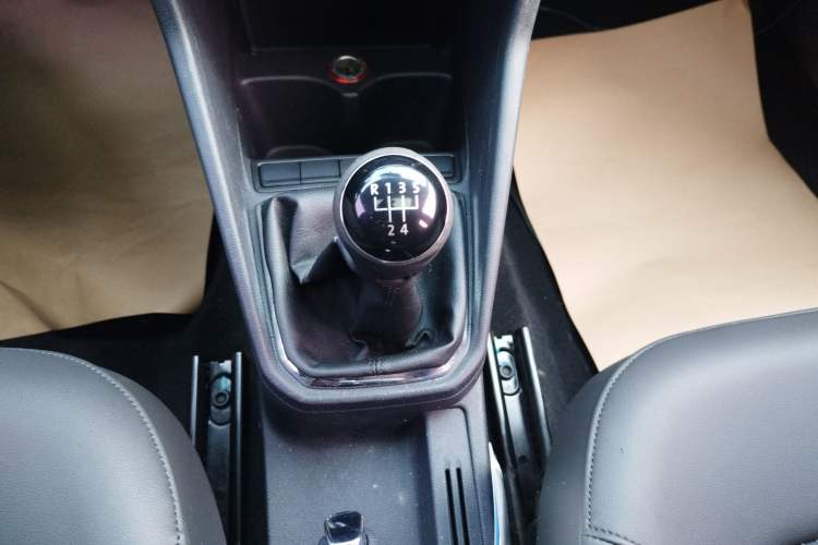 Used Volkswagen Jetta 2017 1.5L Manual Comfort Model
