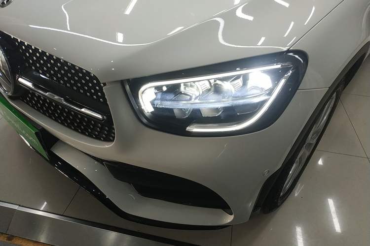 Used Mercedes-Benz GLC Coupe 2020 GLC 260 4MATIC Coupe SUV
