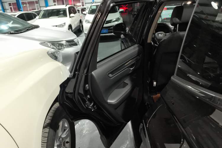 Used Honda CR-V 2023 240TURBO Two-Wheel-Drive Luxury Version 5 Seats
