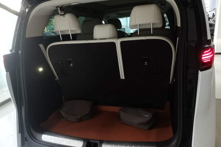 Used Denza D9 2024 DM-i 980 Four-Wheel Drive Prestige Model