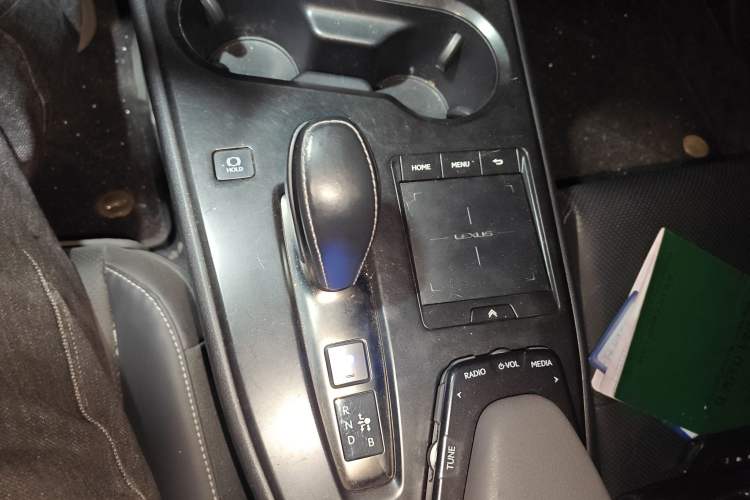 Used Lexus UX New Energy 2020 300e Pure·Joy Edition
