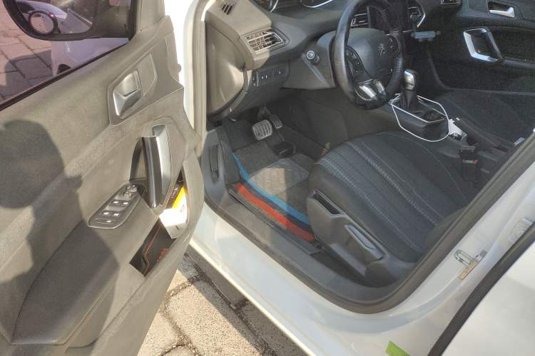 Used Peugeot 308S 2015 1.2T Automatic Jingchi Edition