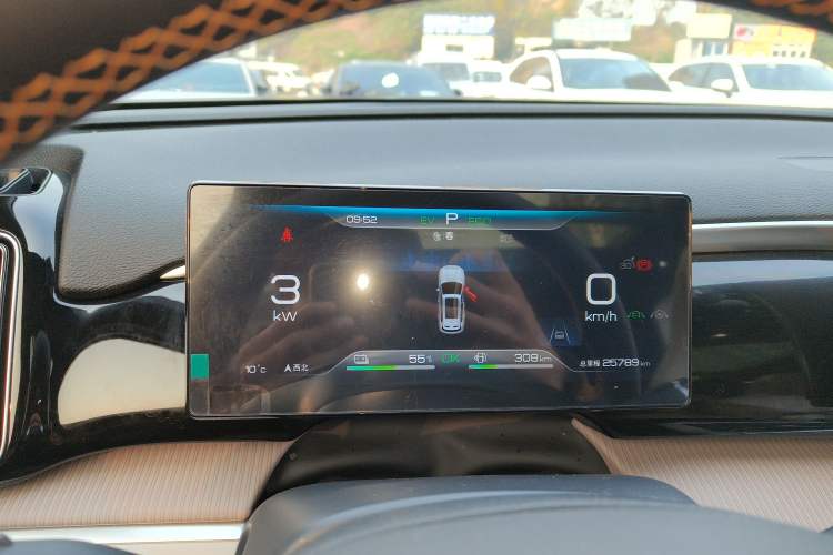 Used BYD Song Pro New Energy 2024 HONOR Edition DM-i 110KM Beyond Model
