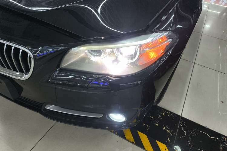 Used BMW 5 Series 2014 520Li Elegant Model
