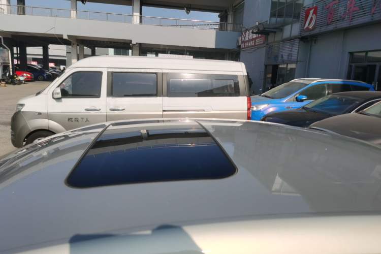 Used Roewe i5 2019 1.5L Automatic 4G Connected Langhao Edition