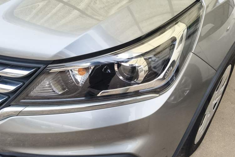 Used Baojun 310W 2017 1.5L Manual Comfort Model China V Standard