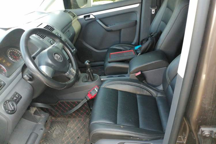 Used Volkswagen Touran 2013 1.4T Manual Fashion Edition 5 Seats
