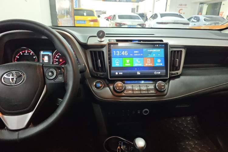 Used Toyota RAV4 2016 2.0L CVT Two-Wheel Drive Smart Edition China V Standard
