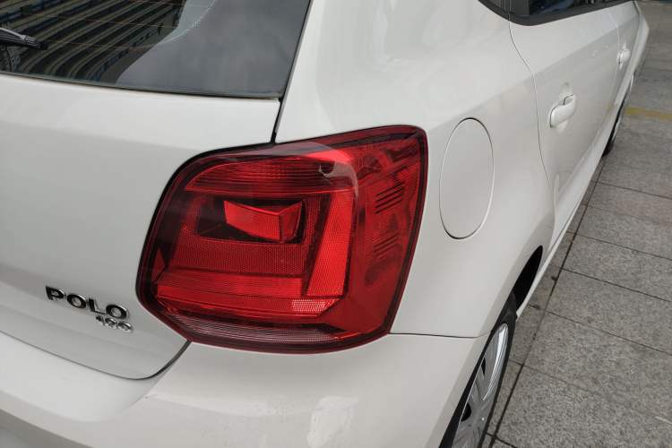 Used Volkswagen Polo 2018 1.5L Automatic Enjoyment Model
