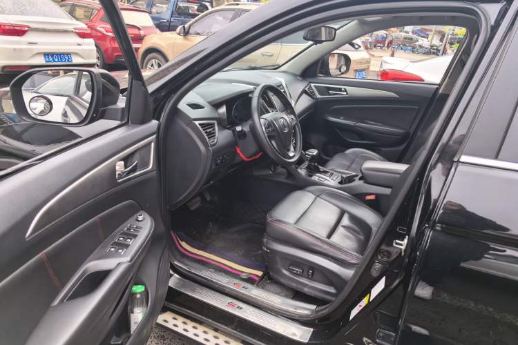 Used Changan CS75 2016 1.8T Automatic Prestige Model China V Standard
