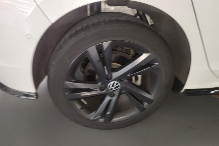 Used Volkswagen Golf 2023 Facelift 280TSI DSG R-Line Lite
