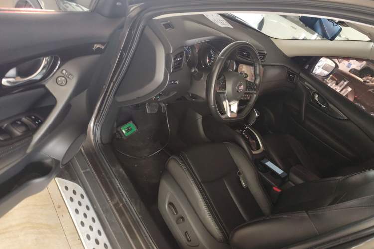 Used Nissan X-Trail 2019 2.0L CVT Smart Connect Comfort Edition 2WD