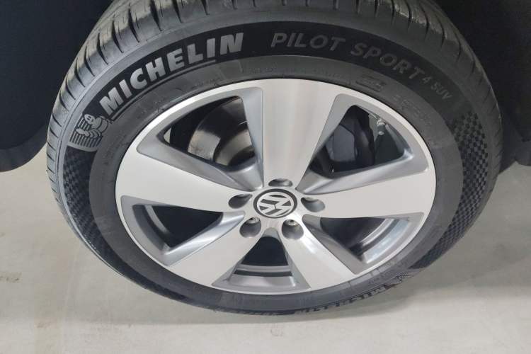 Used Volkswagen Touareg 2017 3.0 TSI Touareg Model
