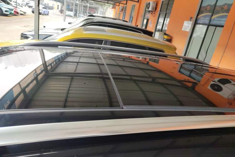 Used Volkswagen Tiguan L 2023 330TSI Automatic Two-Wheel Drive R-Line Enjoyment Edition