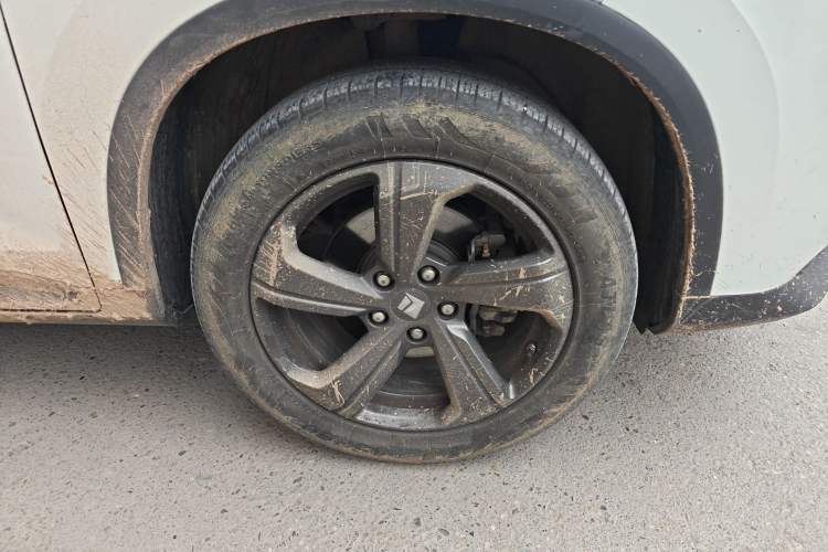 Used Baojun RM-5 2019 1.5T Manual Elite Version with 24-Hour Online Service 7 Seats
