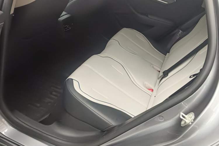 Used BYD Destroyer 05 2024 HONOR Edition DM-i 55KM Luxury Model
