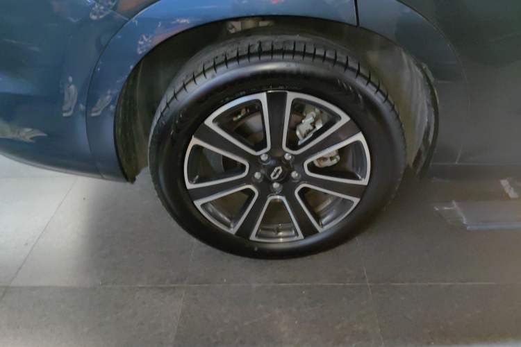 Used Hima AITO M7 2024 1.5T Intelligent Driving 4WD Ultra Version 6 Seats
