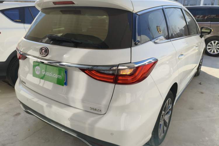 Used BYD Song MAX 2019 1.5T Automatic Smart Connect ZhiLian RuiDong 6-Seater China V Standard
