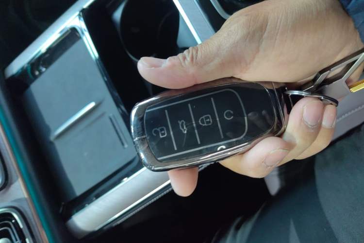 Used Chery Tiggo 9 C-DM 2025 1.5T 106KM Ultra-Enjoyment Version 5 Seats Lithium Iron Phosphate