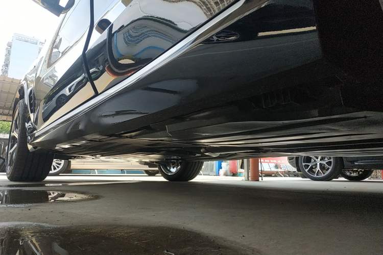 Used BMW X5 2023 xDrive 30Li Luxury M Sport Package
